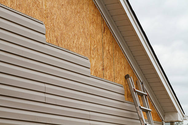 Professional Emergency Siding Repair technician working in Chevy Chase, MD